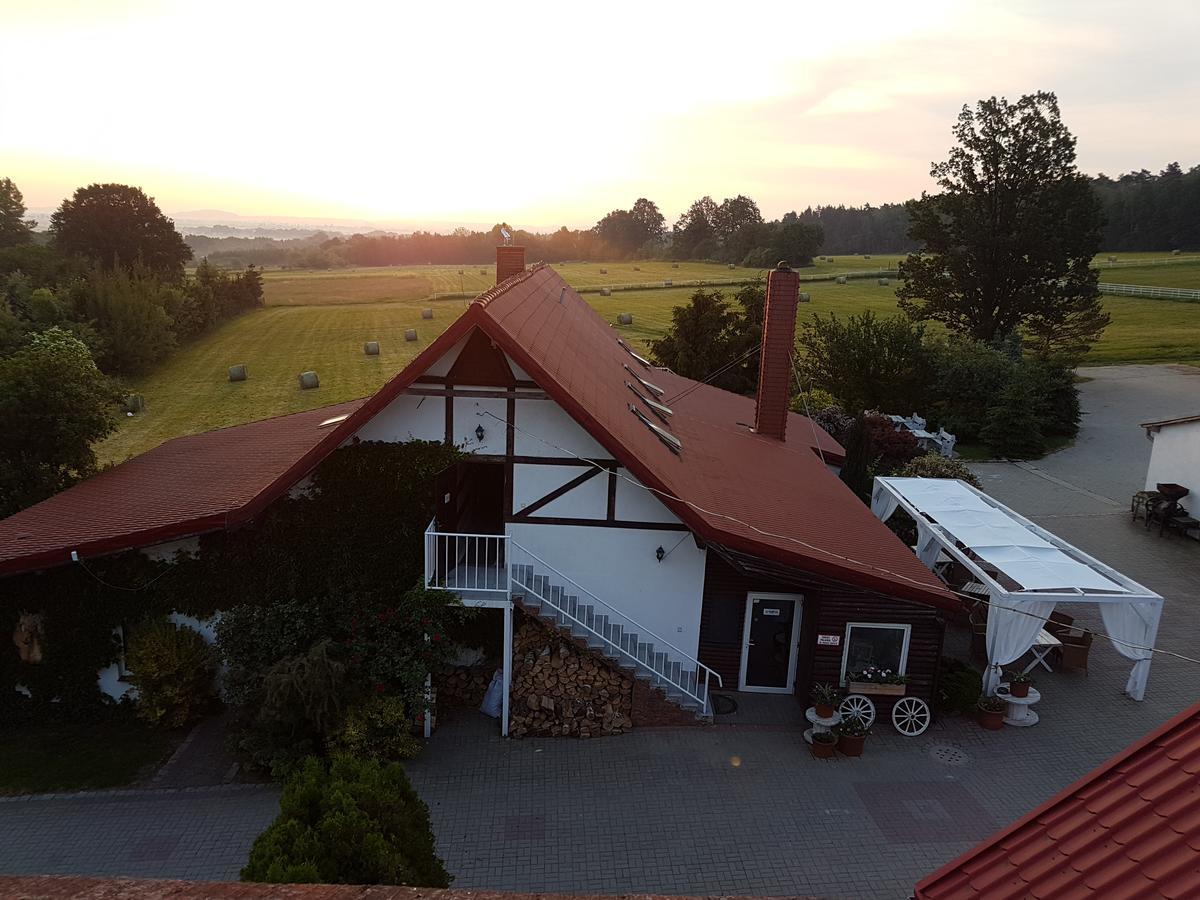 Villa Folwark Leszczynowka à Srebrna Góra Extérieur photo